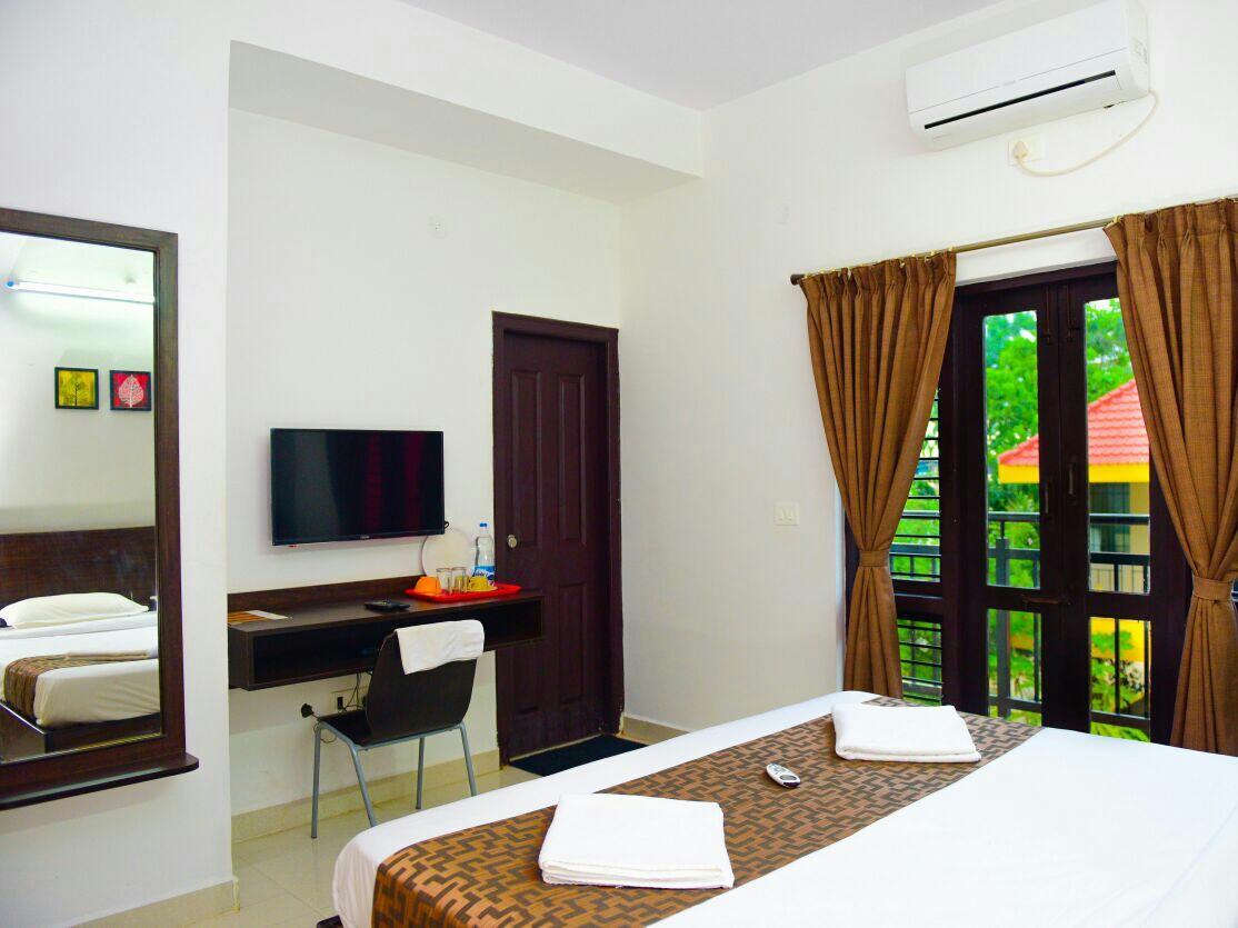 Апарт отель Varsha Enclave- Trinity House Майсур Экстерьер фото