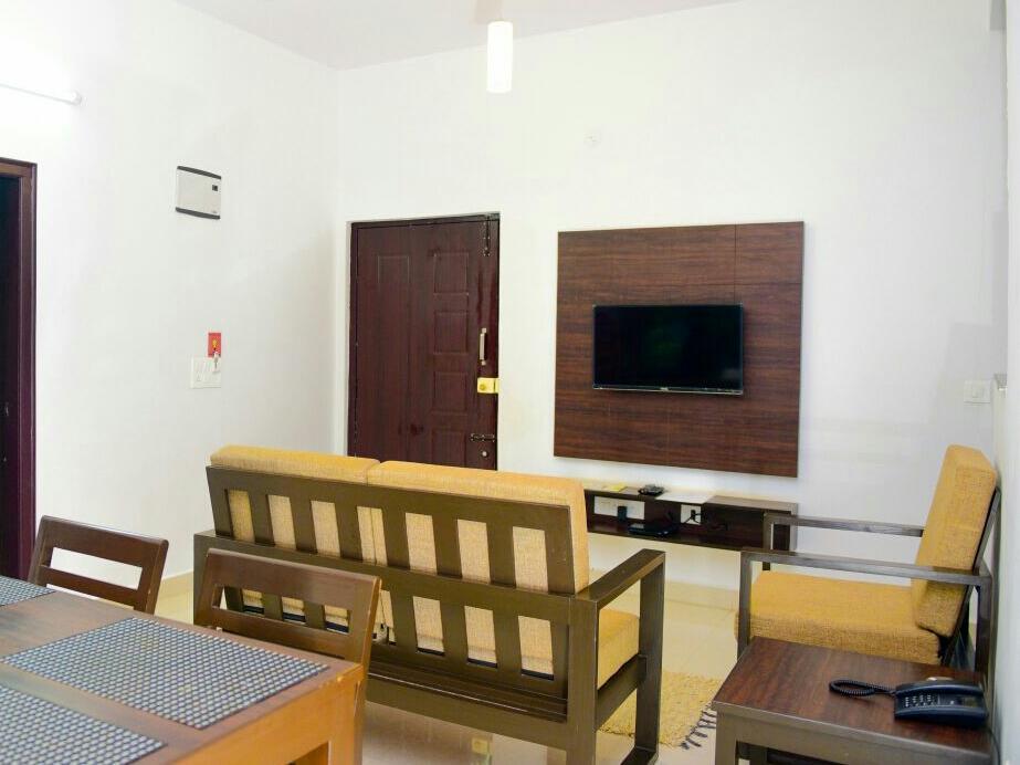 Апарт отель Varsha Enclave- Trinity House Майсур Экстерьер фото